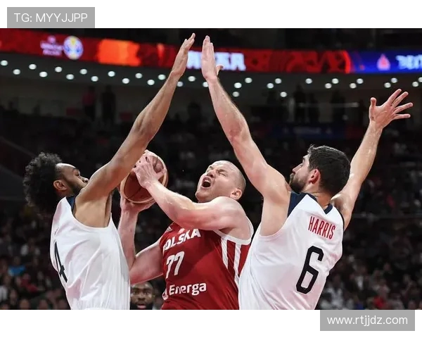 波兰与美国篮球对决精彩回顾及最终比分分析