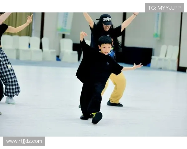 成都街舞队战术表现数据分析揭示团队协作与个人技巧的完美结合